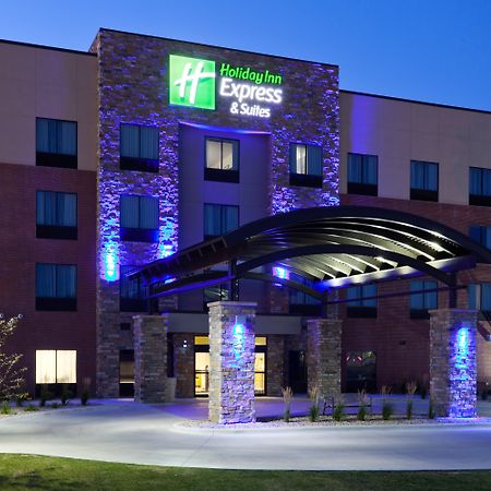 Holiday Inn Express & Suites Fort Dodge By Ihg Extérieur photo