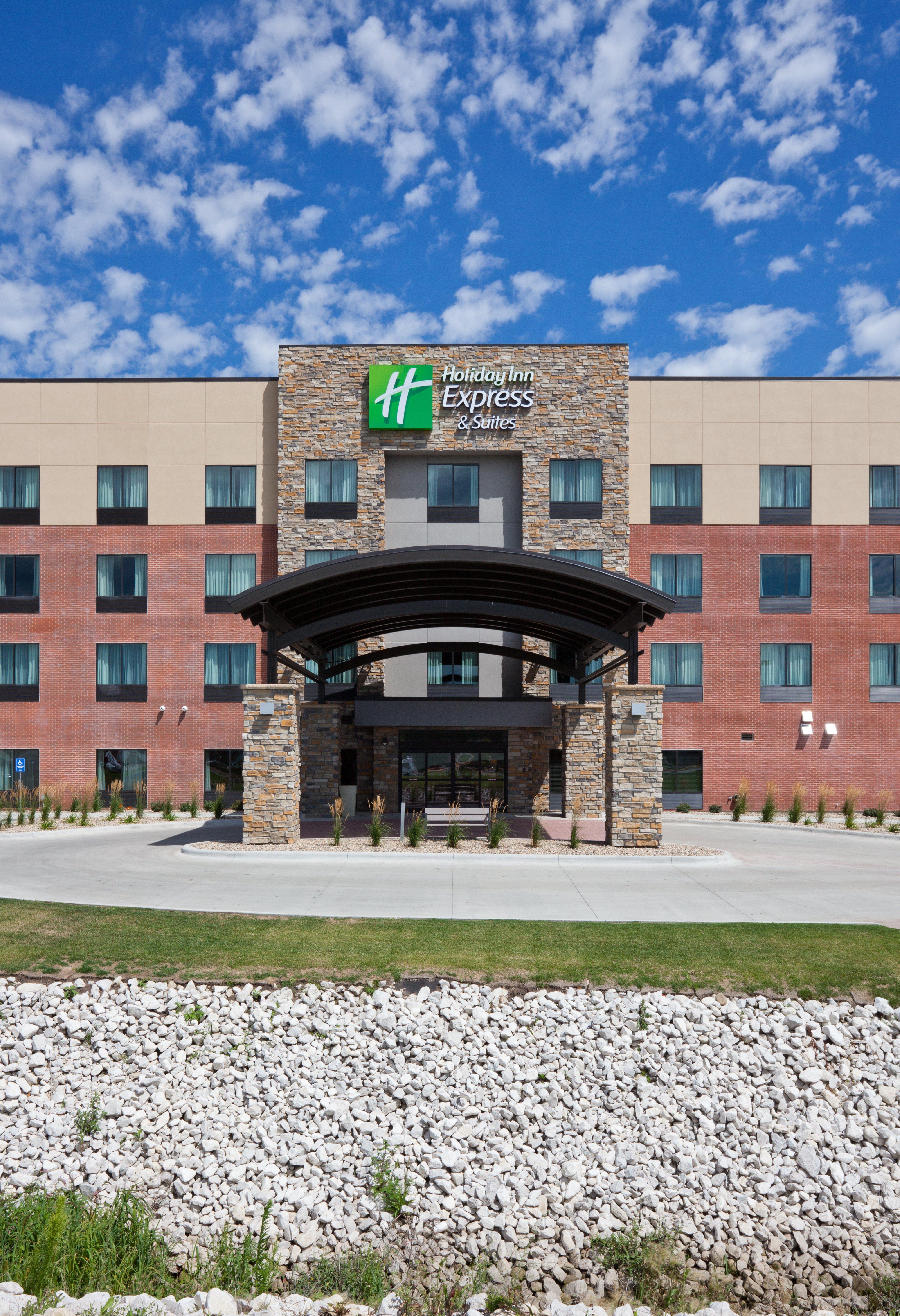 Holiday Inn Express & Suites Fort Dodge By Ihg Extérieur photo