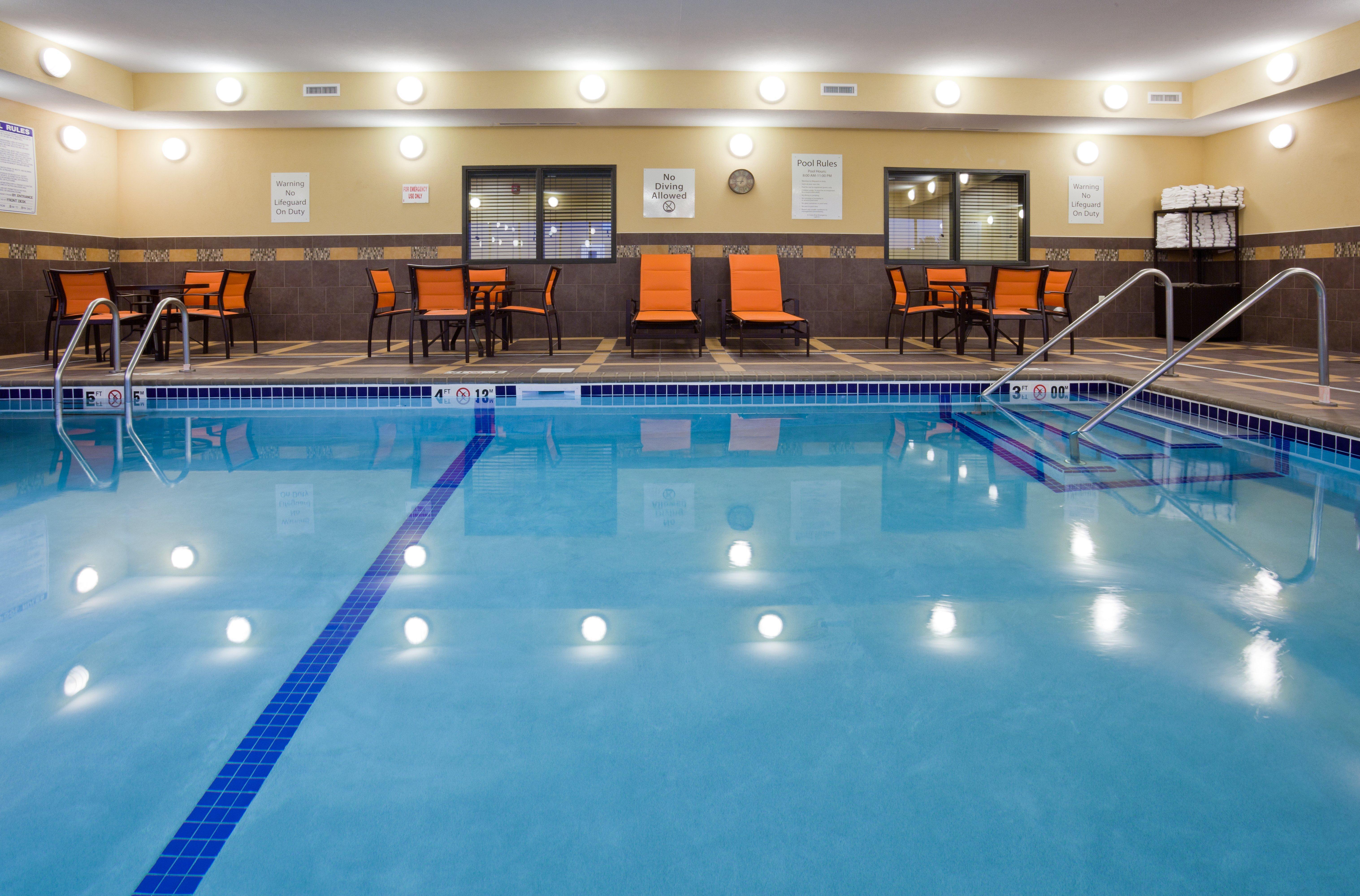 Holiday Inn Express & Suites Fort Dodge By Ihg Extérieur photo