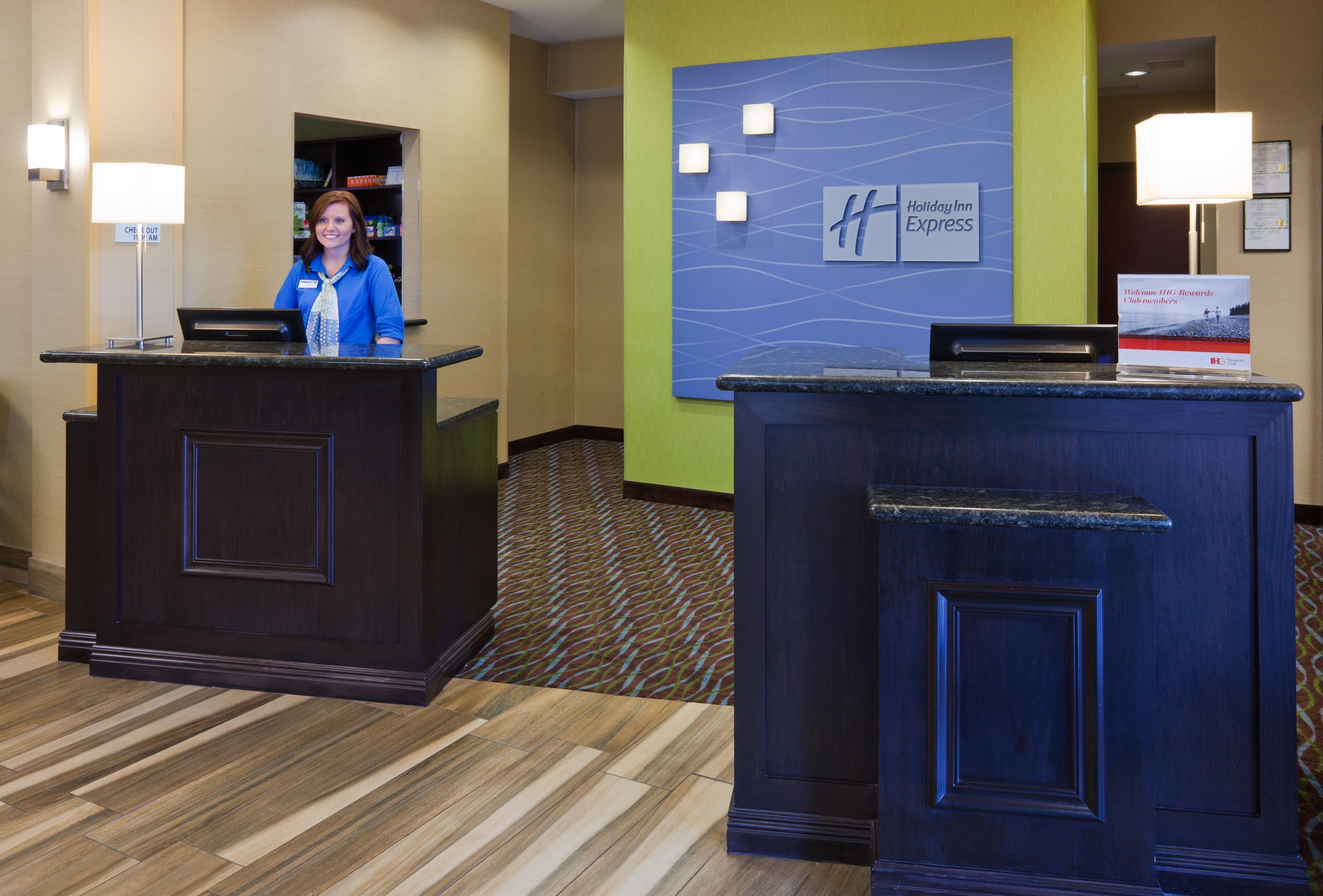 Holiday Inn Express & Suites Fort Dodge By Ihg Extérieur photo
