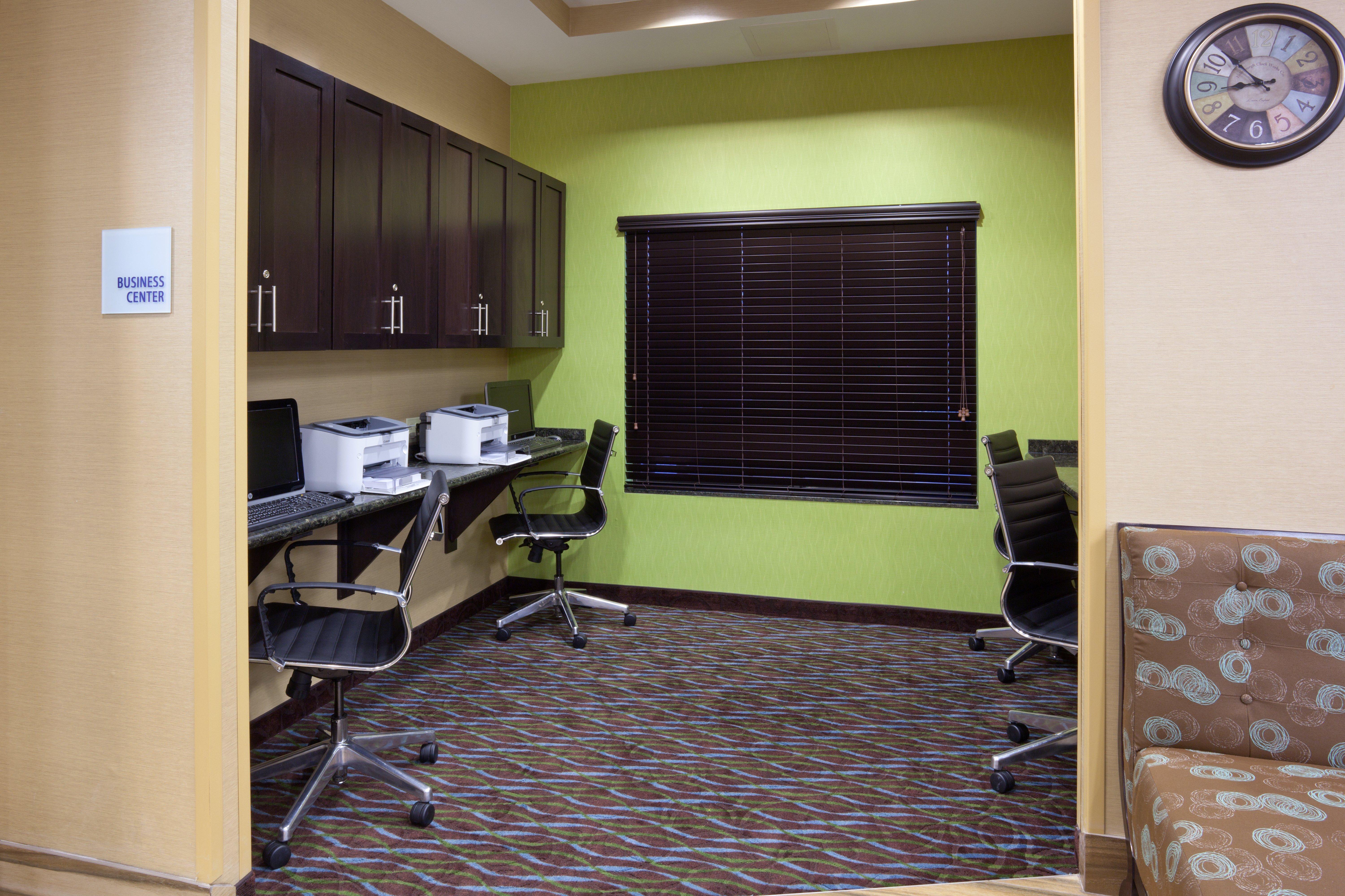 Holiday Inn Express & Suites Fort Dodge By Ihg Extérieur photo