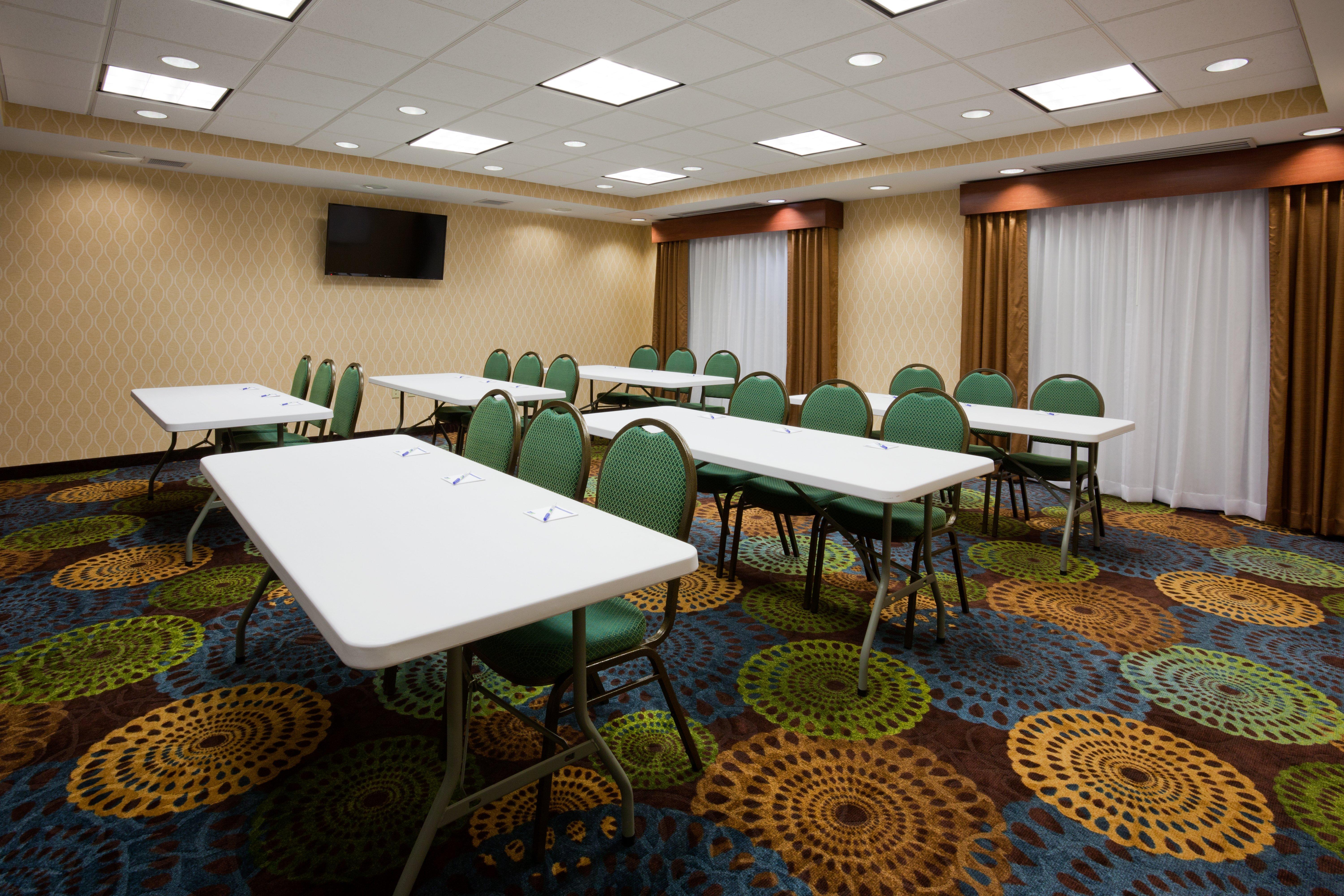 Holiday Inn Express & Suites Fort Dodge By Ihg Extérieur photo
