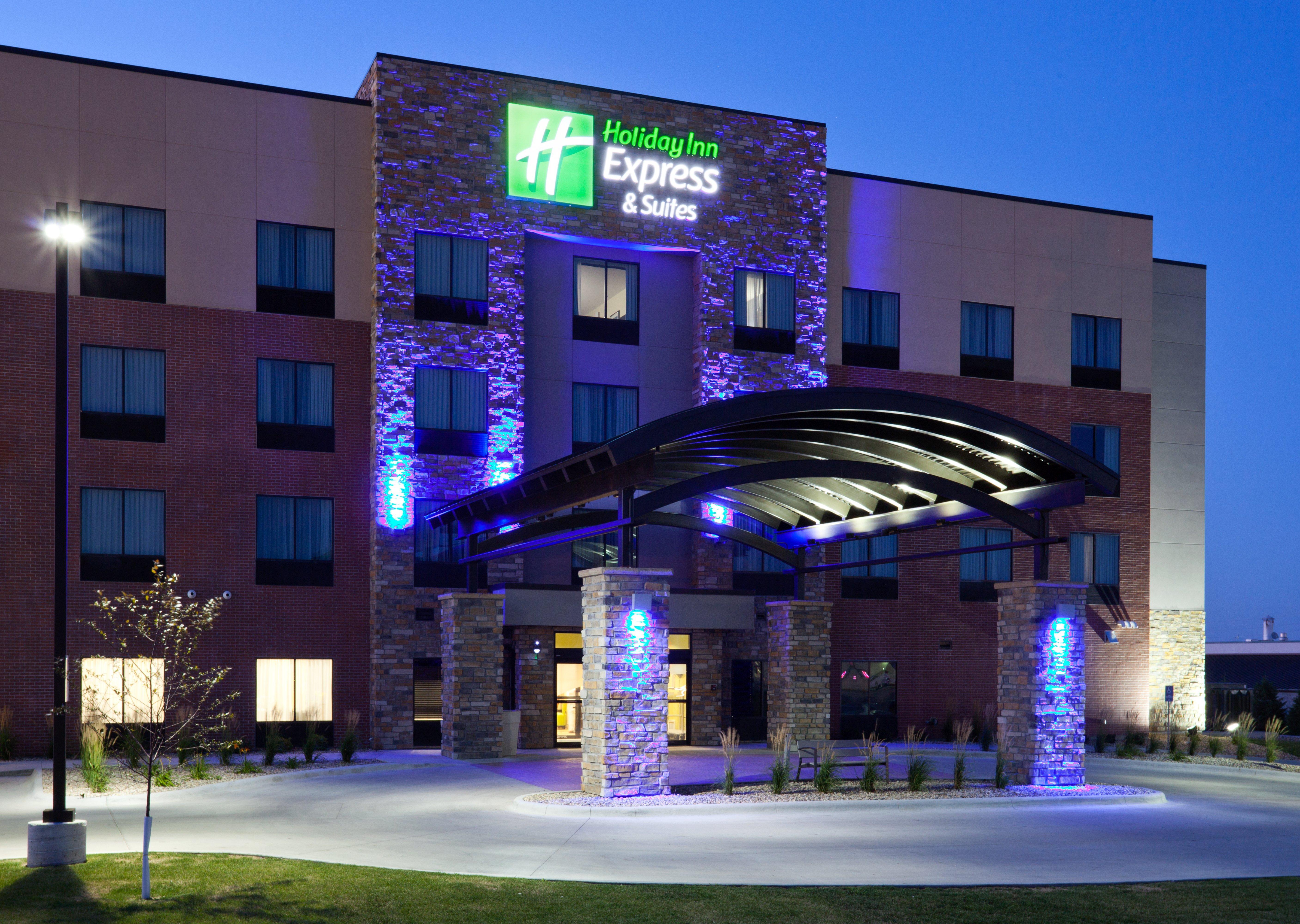 Holiday Inn Express & Suites Fort Dodge By Ihg Extérieur photo