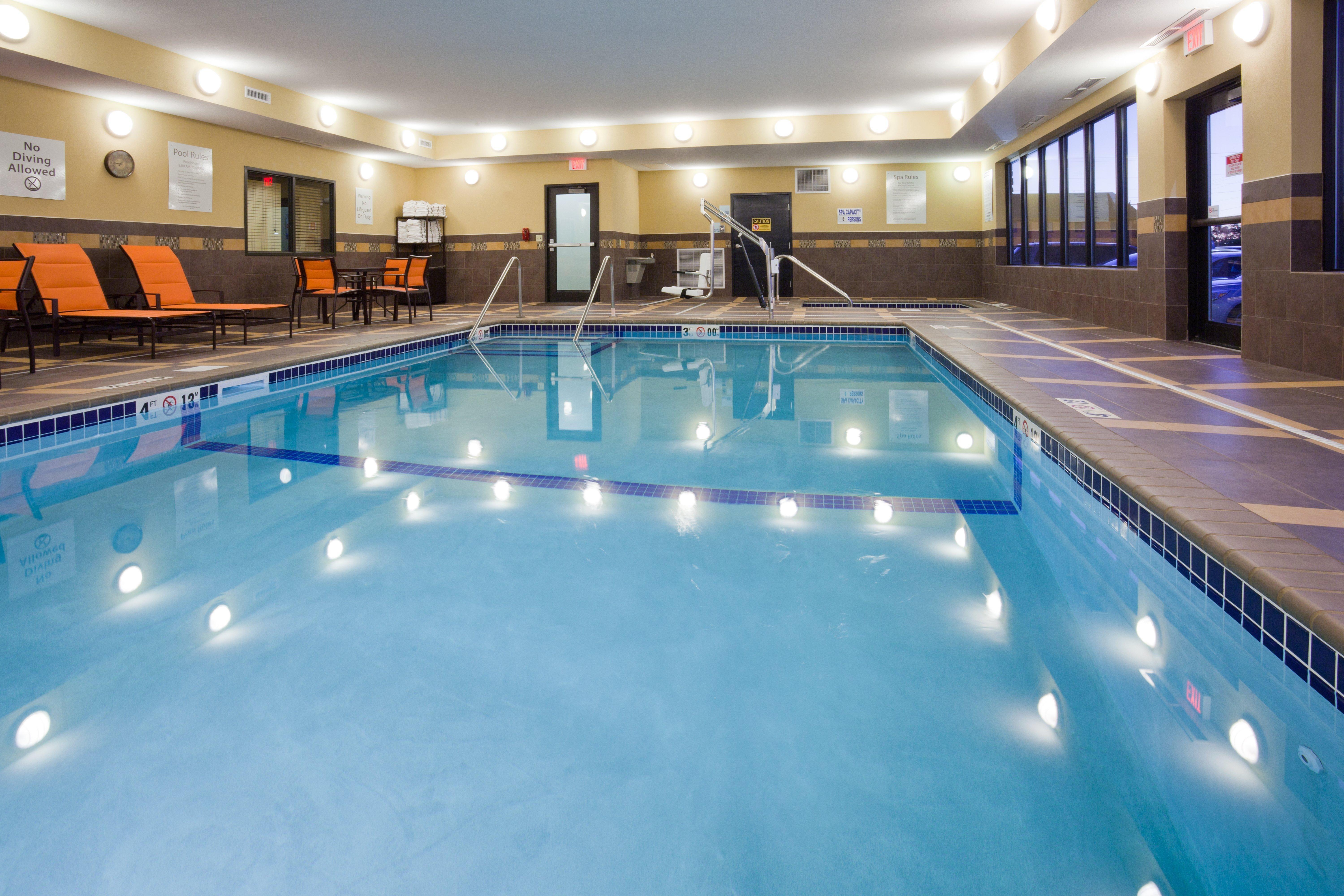 Holiday Inn Express & Suites Fort Dodge By Ihg Extérieur photo