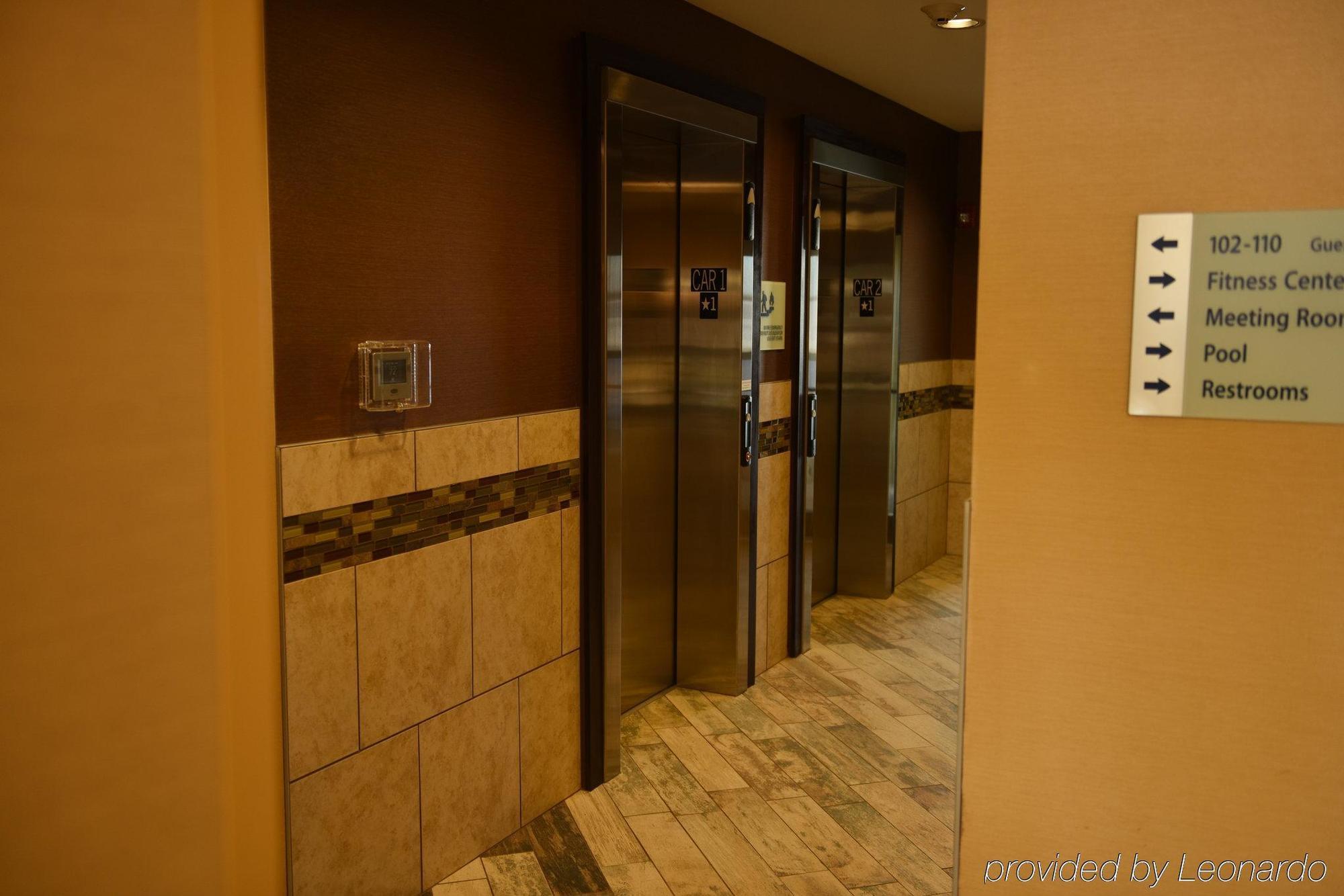 Holiday Inn Express & Suites Fort Dodge By Ihg Extérieur photo