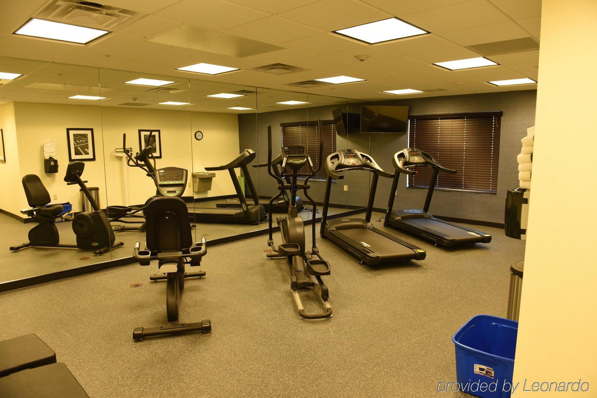 Holiday Inn Express & Suites Fort Dodge By Ihg Extérieur photo
