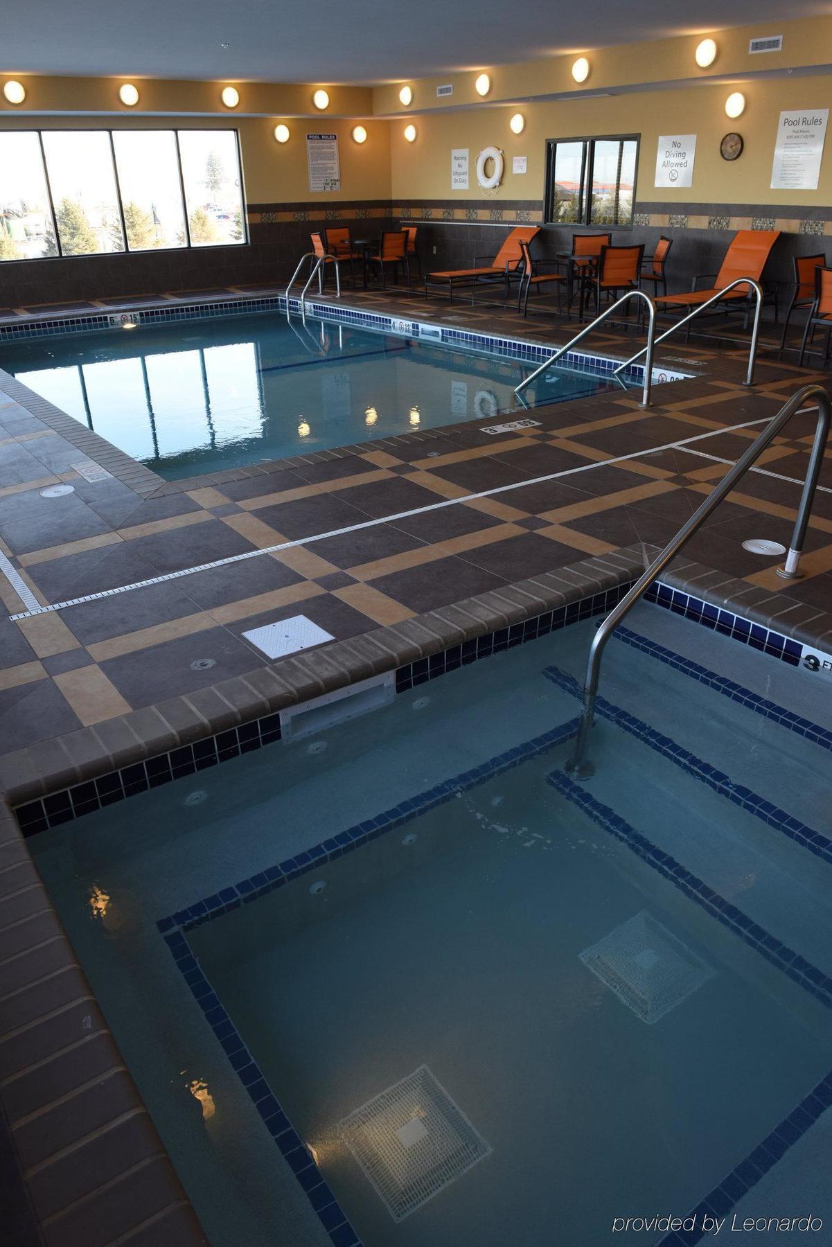 Holiday Inn Express & Suites Fort Dodge By Ihg Extérieur photo