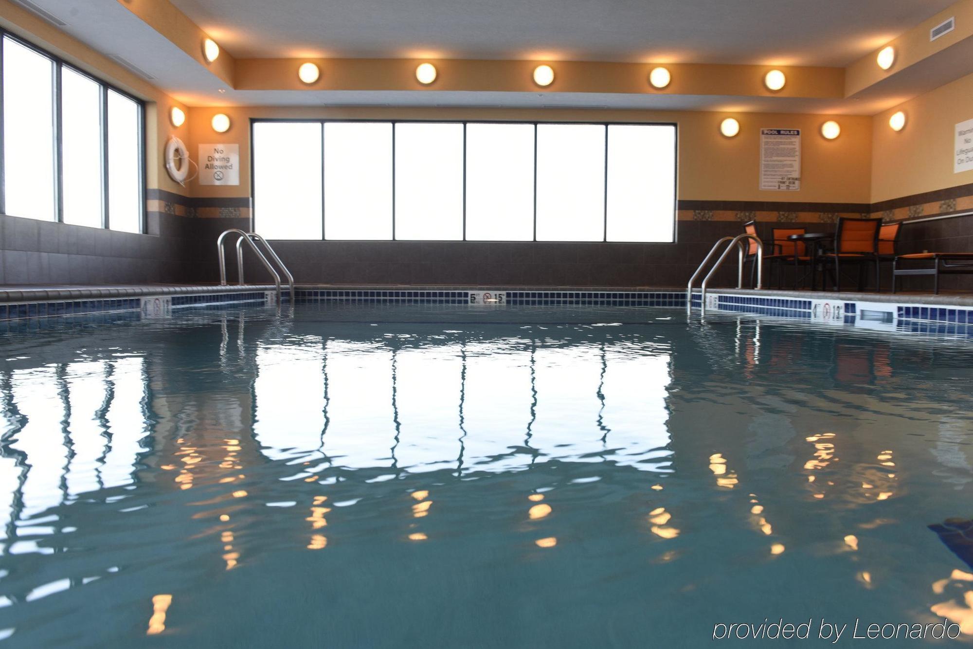 Holiday Inn Express & Suites Fort Dodge By Ihg Extérieur photo
