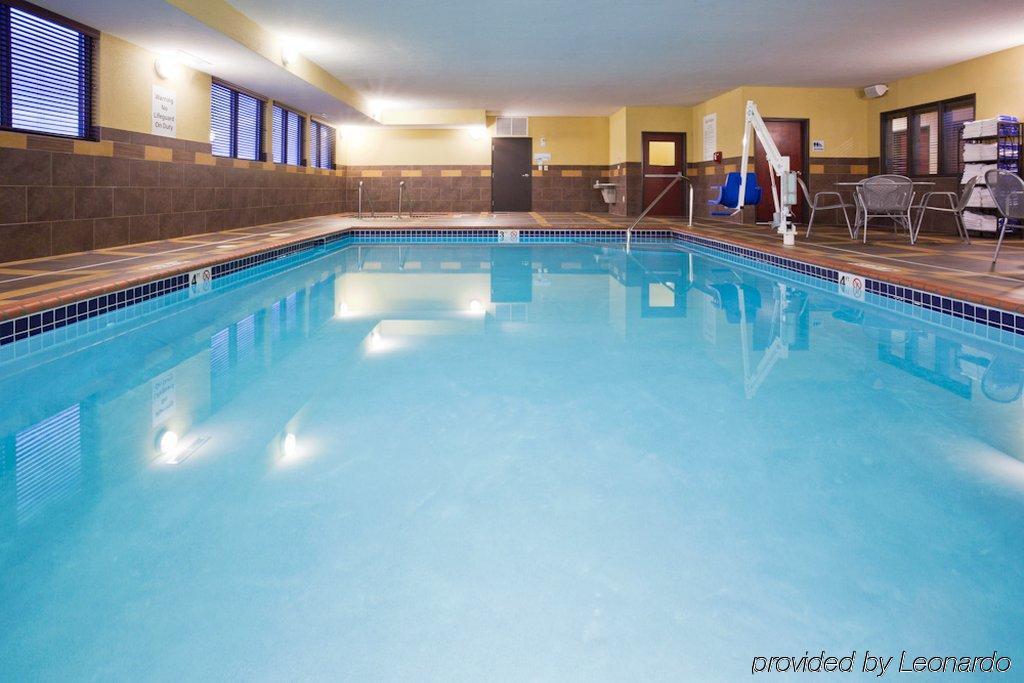Holiday Inn Express & Suites Fort Dodge By Ihg Extérieur photo