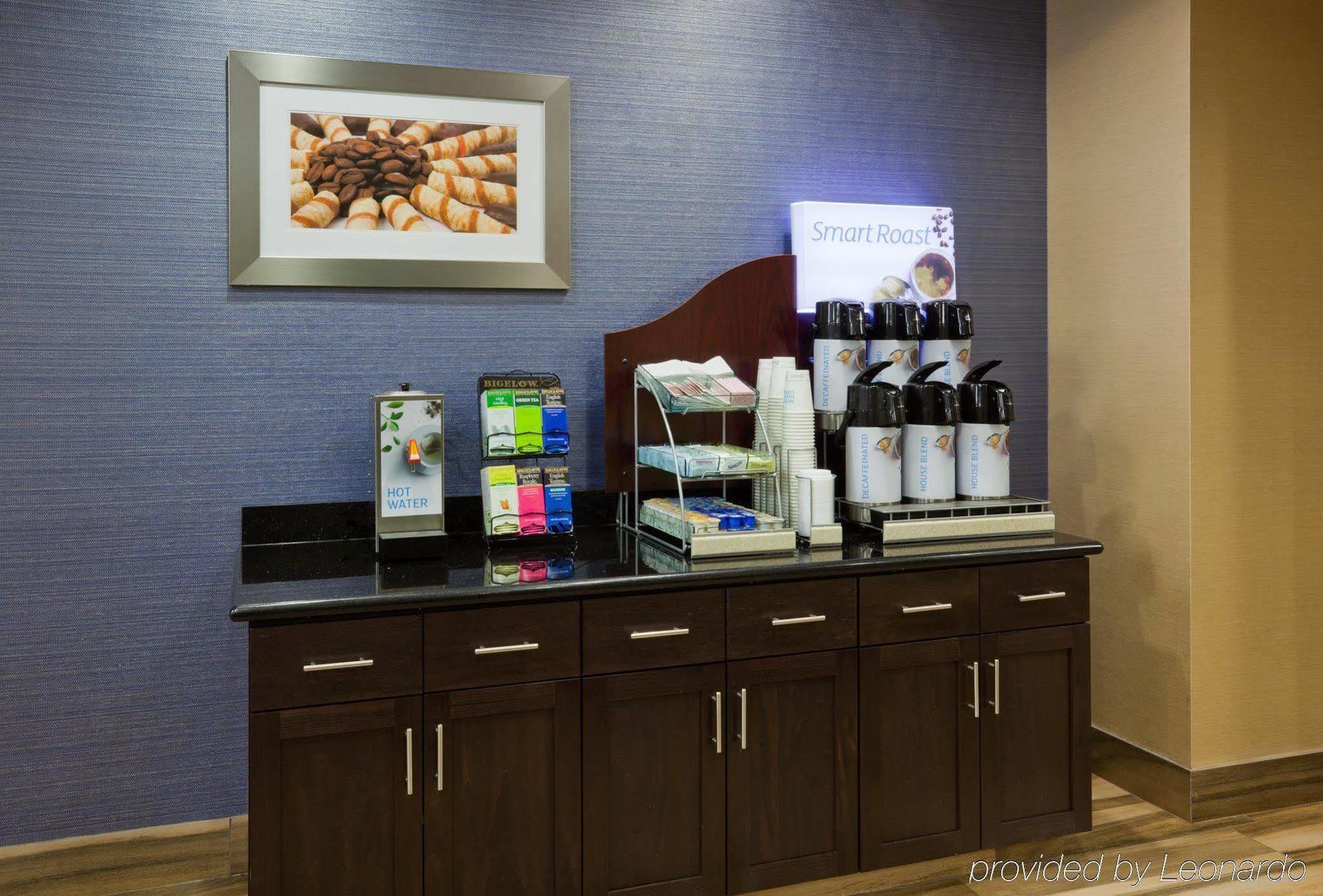 Holiday Inn Express & Suites Fort Dodge By Ihg Extérieur photo