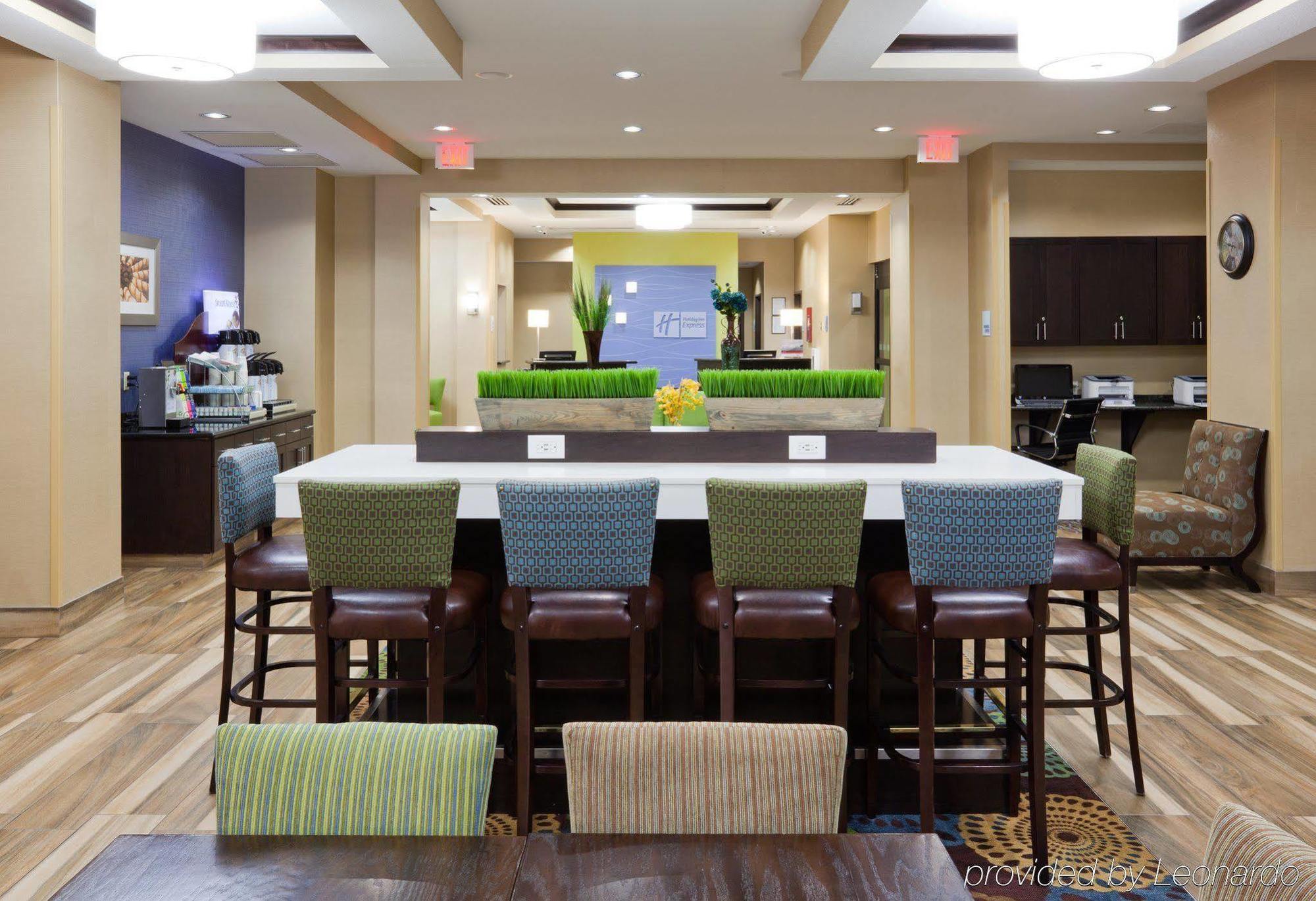 Holiday Inn Express & Suites Fort Dodge By Ihg Extérieur photo