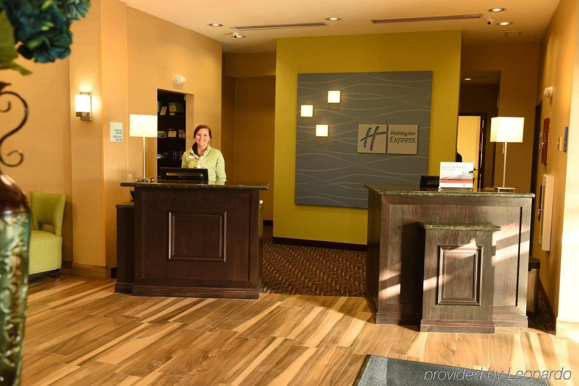 Holiday Inn Express & Suites Fort Dodge By Ihg Extérieur photo